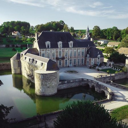 Le Chateau D'Etoges Luaran gambar
