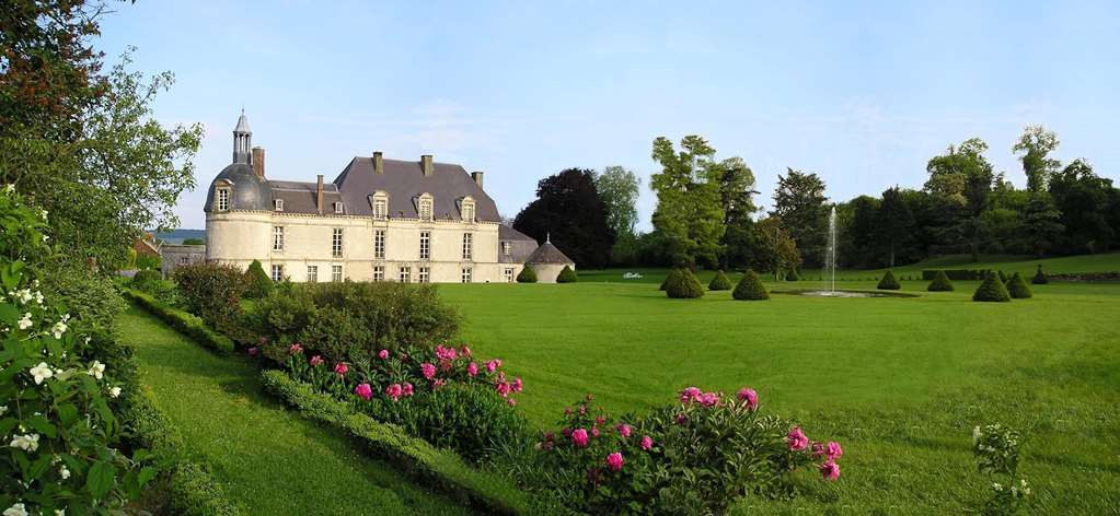 Le Chateau D'Etoges Luaran gambar